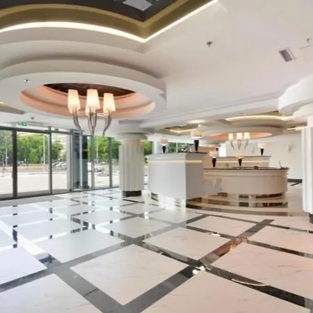 アパート Hanza Tower Gold 26 Sauna & Jacuzzi & Pool