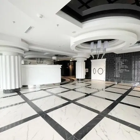 Hanza Tower Gold 26 Sauna & Jacuzzi & Pool アパート *